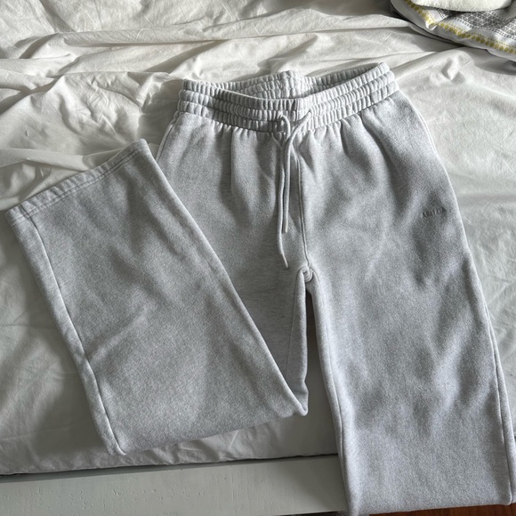 Cozy fleece boyfriend basic wide sweatpant - Picture 1 of 3